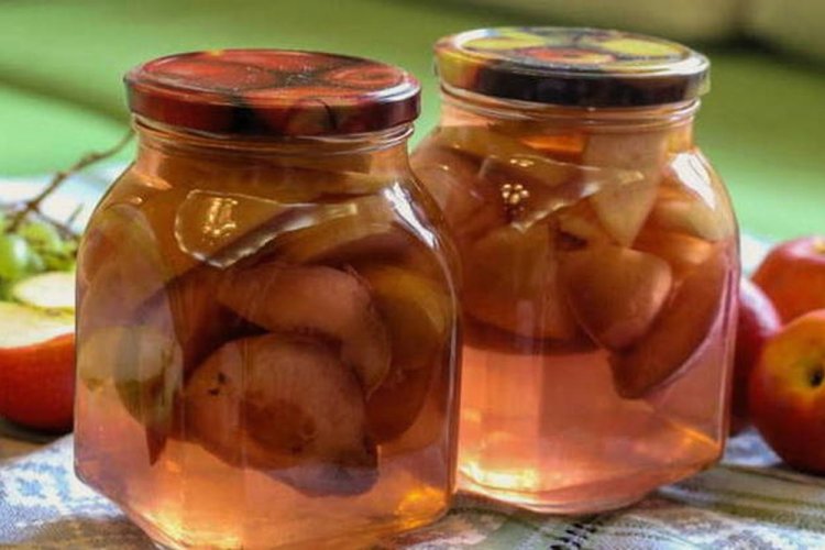 Nectarine and Apple Compote for Winter