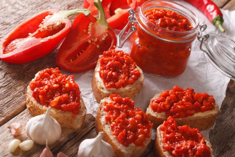 Ajvar de pimientos asados para el invierno
