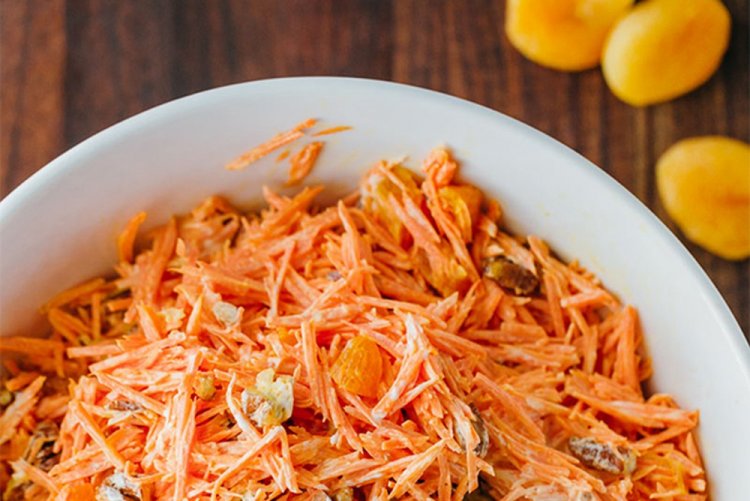 Apple and Dried Apricot Salad