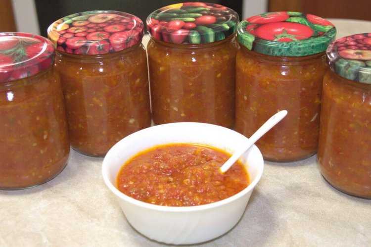 Apple Adjika for Winter