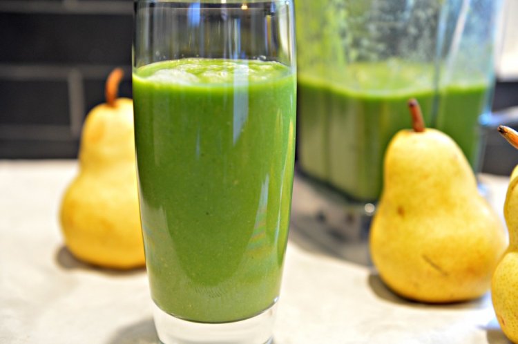 Pear and Avocado Smoothie