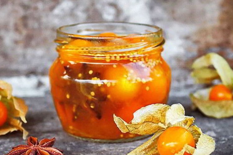 Physalis encurtido con zumo de naranja