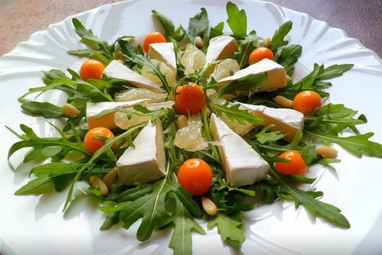 Ensalada de physalis y rúcula