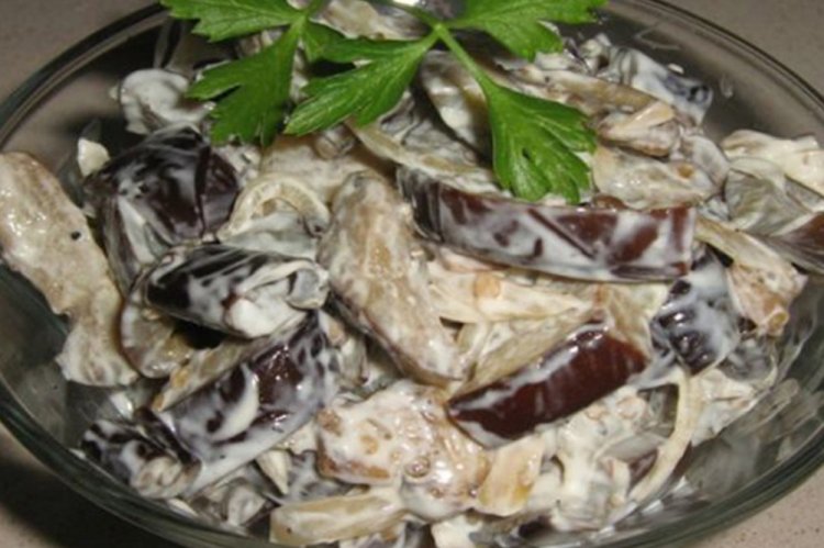 Ensalada de berenjenas y physalis