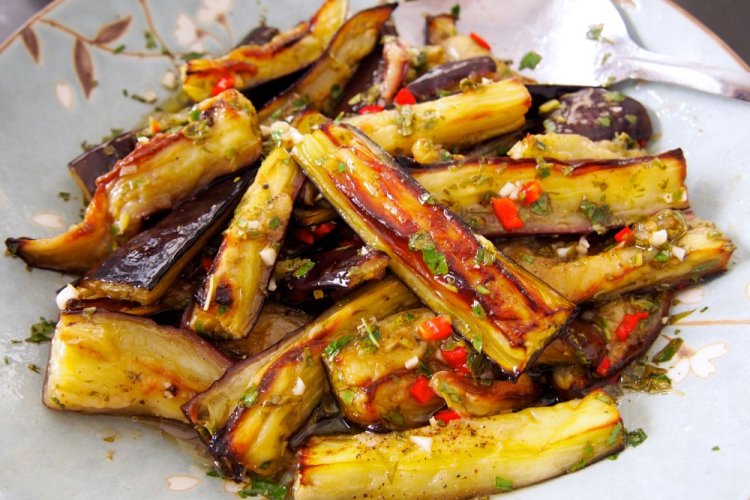 Fried Eggplant in Soy Sauce