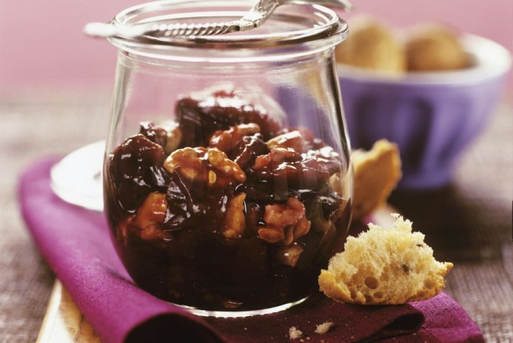 Prune Jam with Walnuts