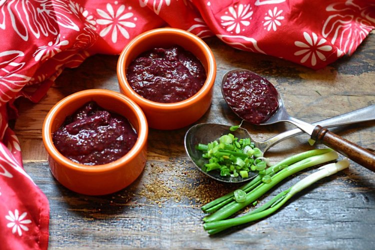 Tkemali from Prunes for Winter