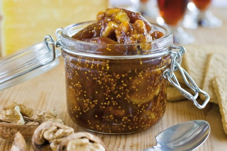 Fig Jam with Nuts for Winter