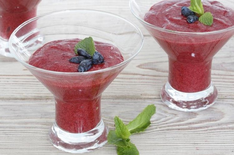 Honeysuckle Mousse with Semolina