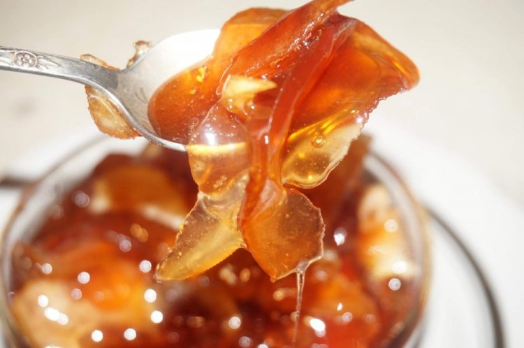 Mermelada ámbar de peras y manzanas para el invierno