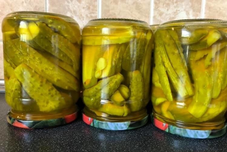 Cucumbers with Turmeric and Garlic