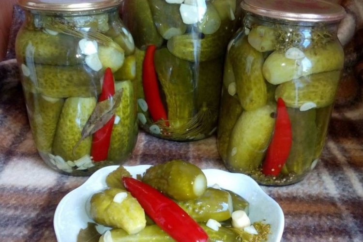 Store-Bought Style Gherkins for Winter