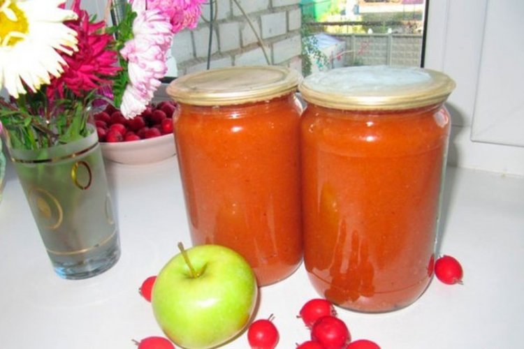 Hawthorn and Apple Jam