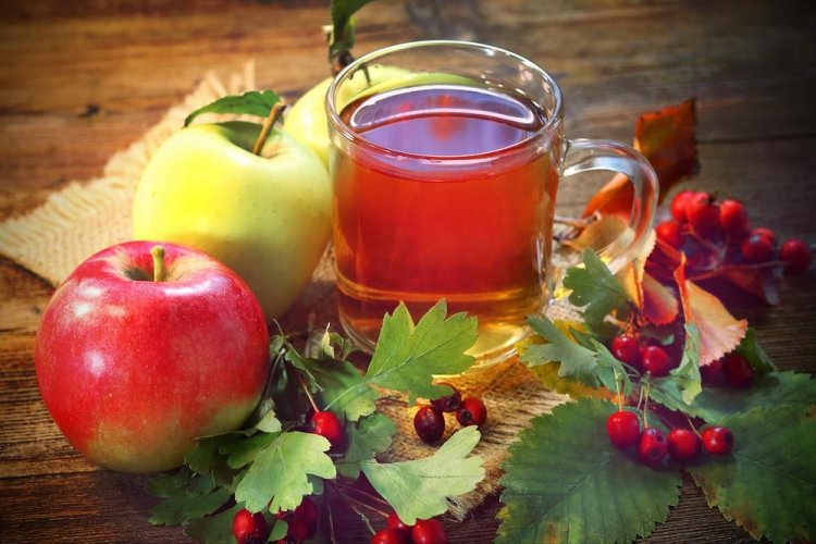 Hawthorn and Apple Compote