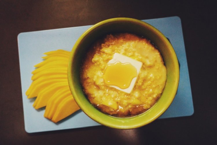 Gachas de mijo con mango