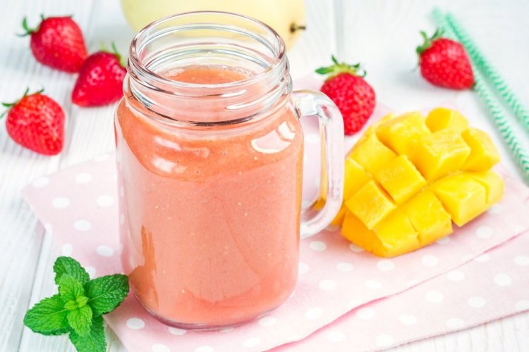 Smoothie de mango y fresa