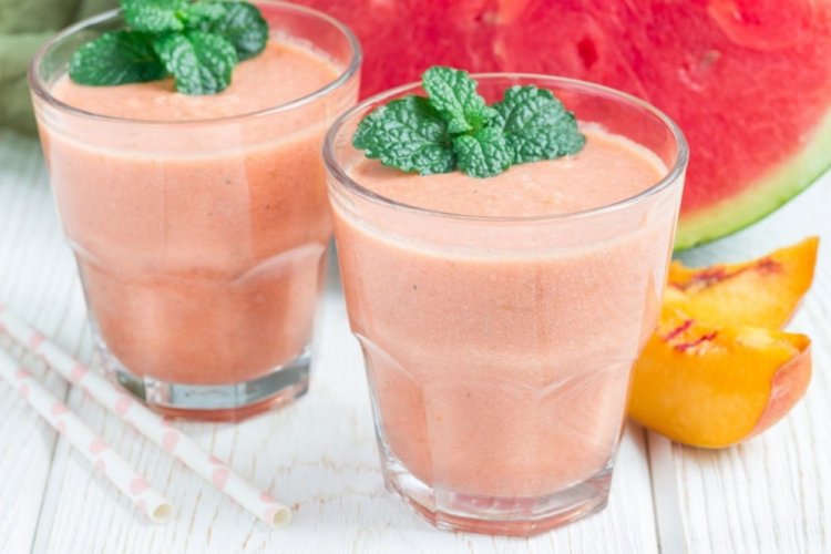 Watermelon and Peach Smoothie