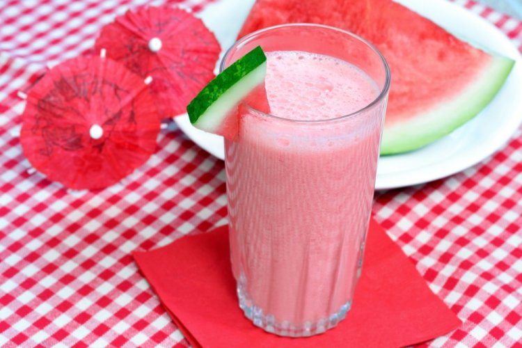 Watermelon and Yogurt Smoothie