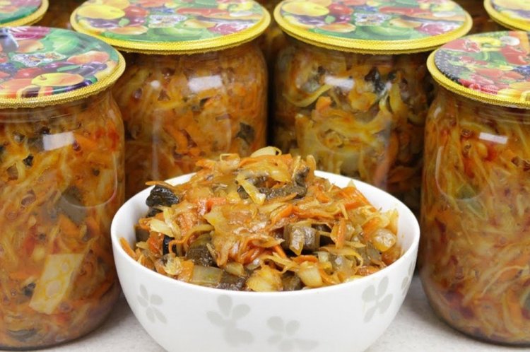Solyanka with Champignons for Winter