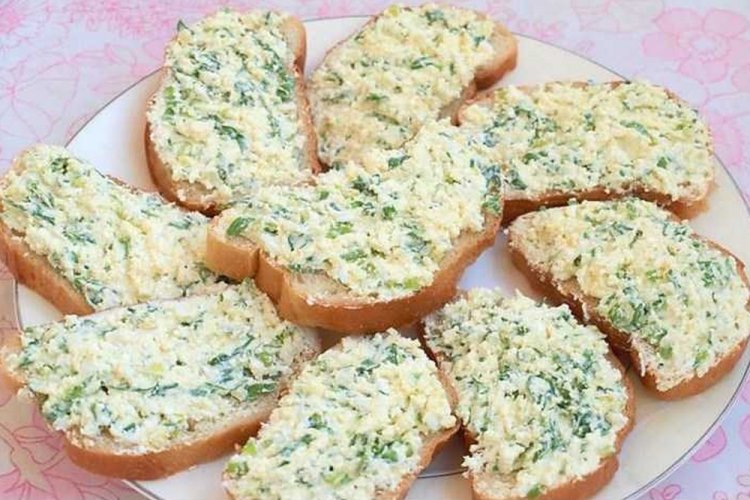 Cheese Spread with Wild Garlic