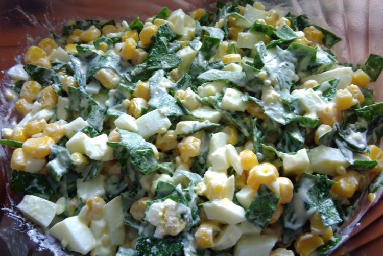 Wild Garlic Salad with Corn