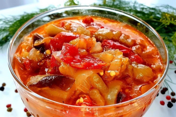 Ten-Ingredient Salad with Tomato Juice for Winter