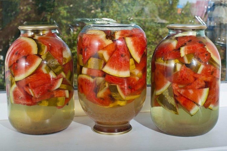 Watermelon in Sweet Marinade for Winter