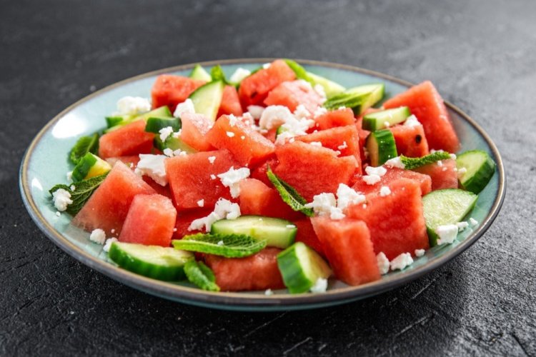 Ensalada de sandía, pepino y queso feta