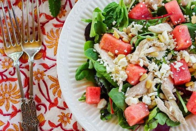 Ensalada de pollo y sandía