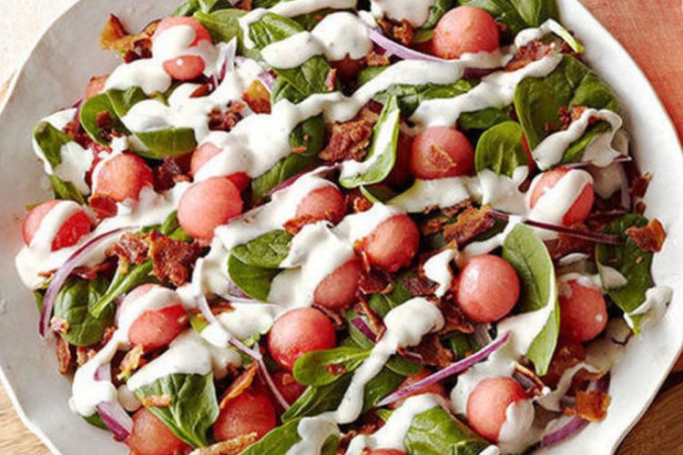 Ensalada de sandía y tocino