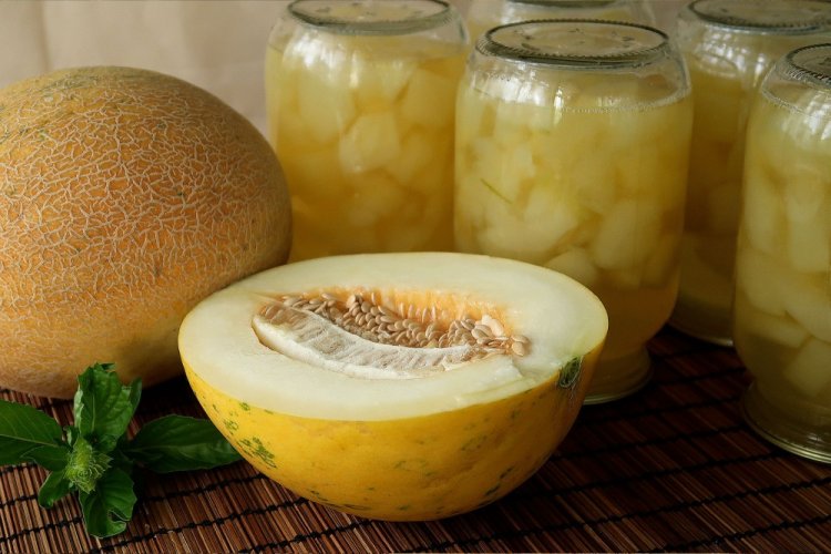 Compota de melón sin esterilizar para el invierno