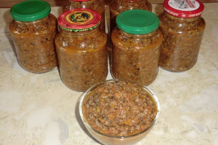 Birch Bolete Caviar with Tomato Paste for Winter