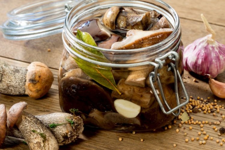 Marinated Aspen Boletes without Pre-boiling