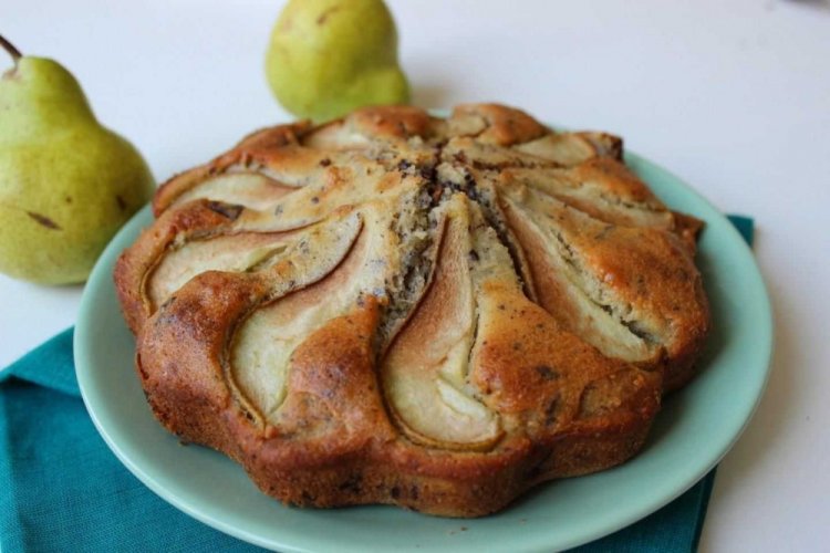 Pear and Chocolate Pie