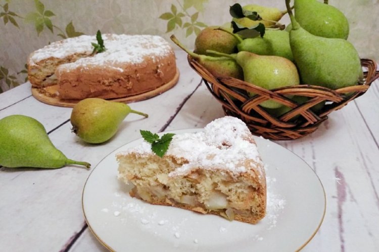 Pear Charlotte