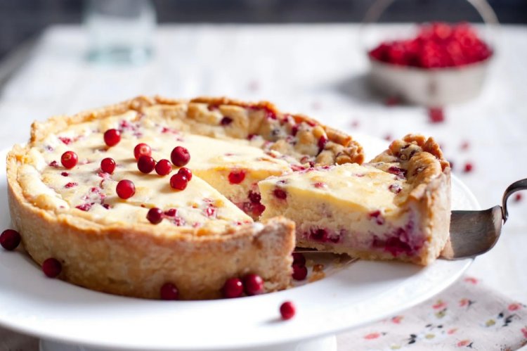 Cranberry and White Chocolate Tart