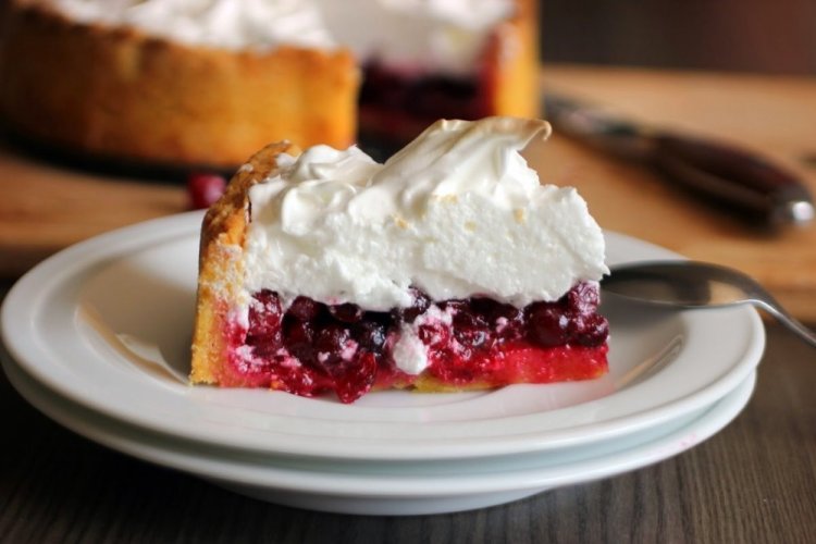 Cranberry and Meringue Pie