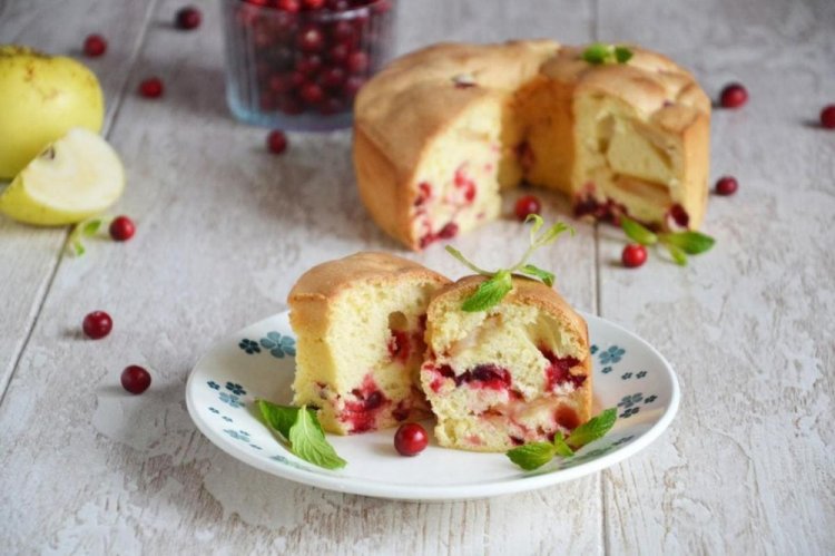 Apple and Cranberry Charlotte