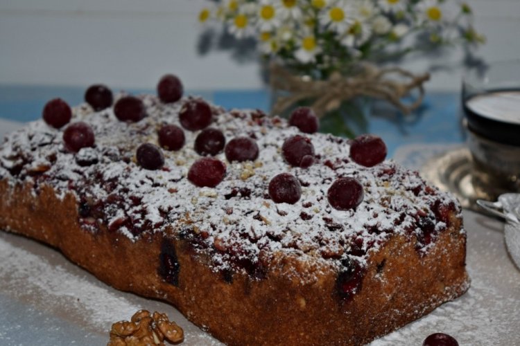 Banana-Honey Pie with Cranberries and Nuts