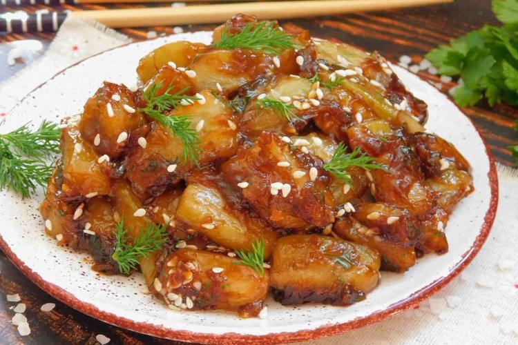 Eggplants in Sweet and Sour Sauce with Honey