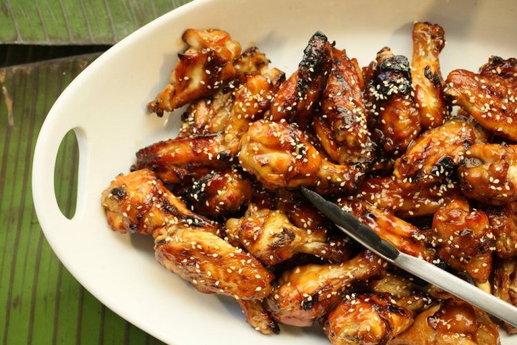 Honey-Soy Wings with Tomato Paste