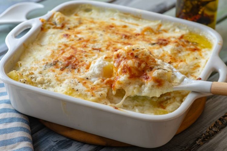 Pastel de patata con pollo y nata