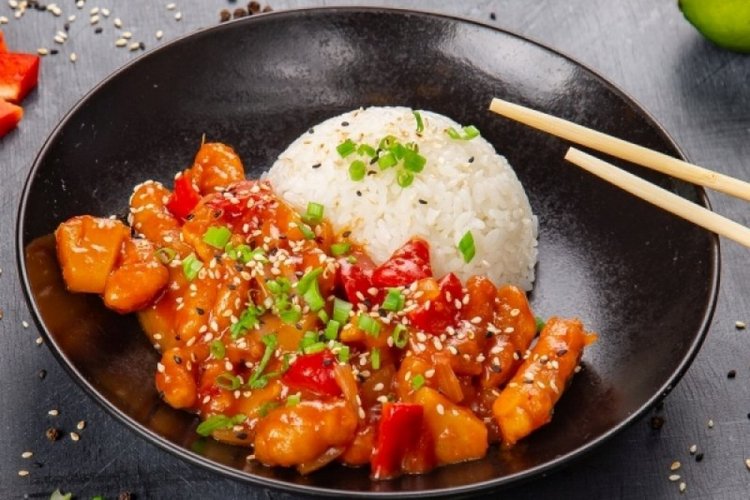 Cerdo con pimiento morrón en salsa agridulce