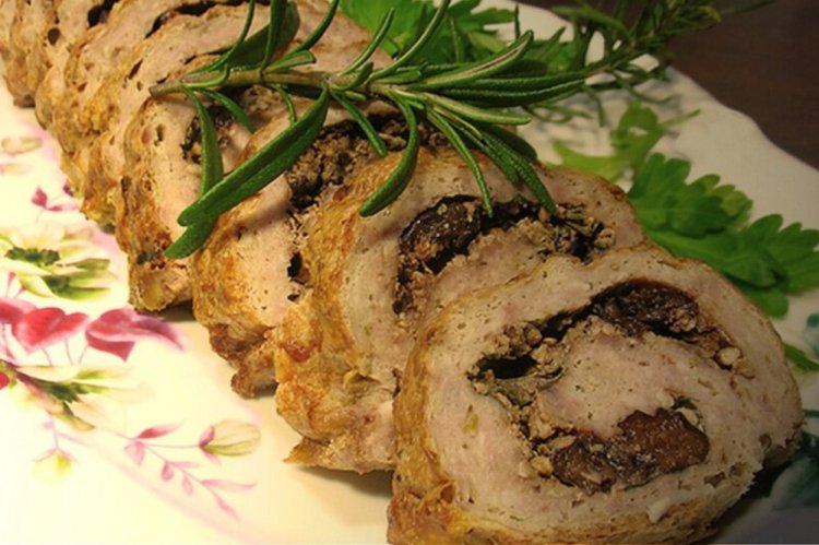 Rollo de carne picada con hígado