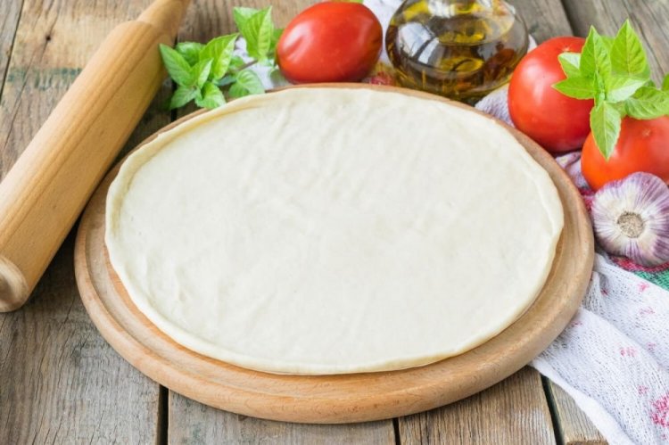 Thin Pizza Dough with Fresh Yeast