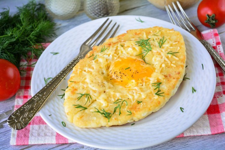 Khachapuri saludable con masa de requesón