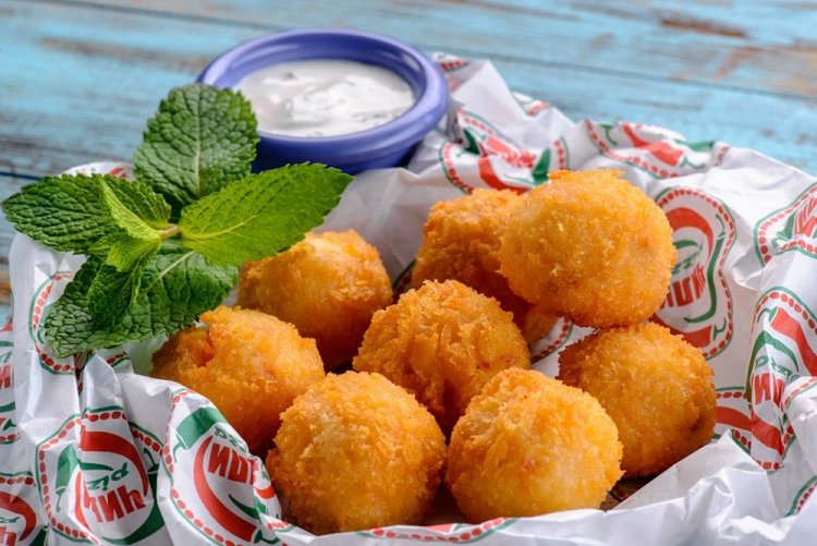 Bolitas de queso fritas