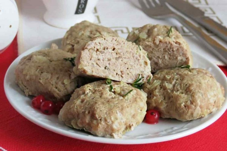 Steamed Meat Patties