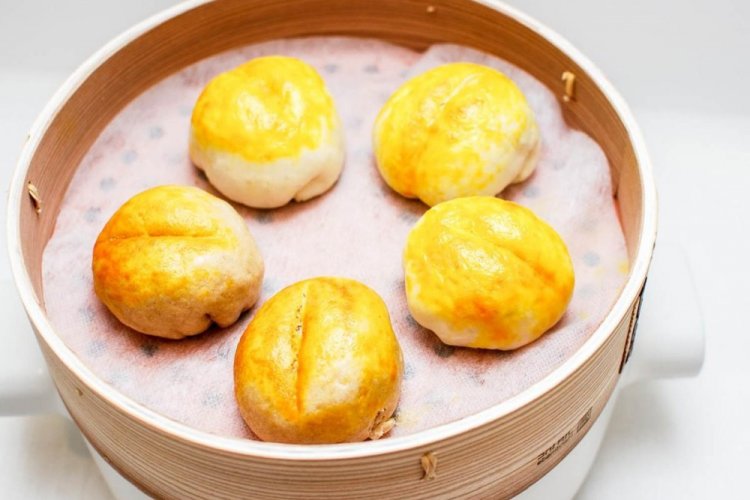 Steamed Rice Buns