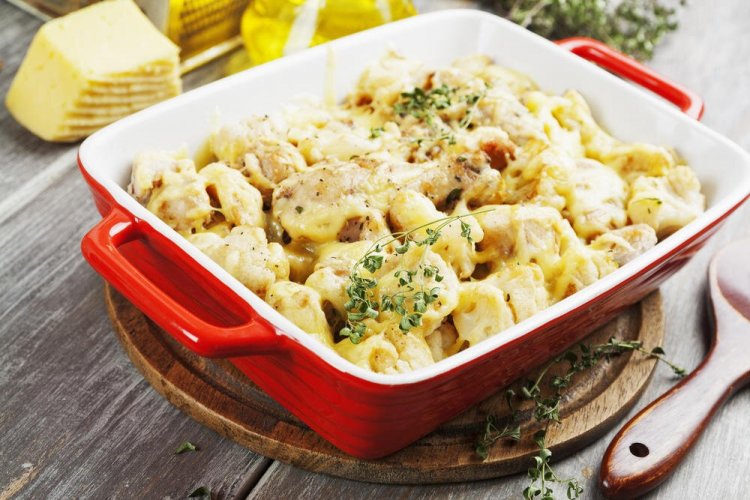 Coliflor con pollo en crema agria